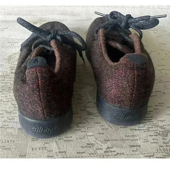 Allbirds 8 Wool Runners |  Burgundy Black 
Shipped via USPS - Picture 2 of 7